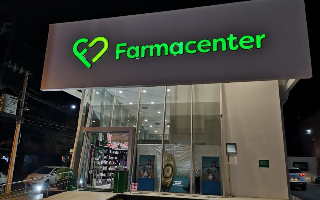 Farmacenter celebra sus 38 años con imagen renovada