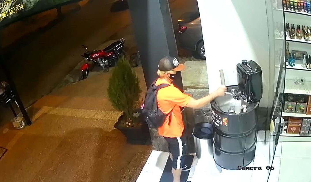 Cae principal sospechoso de asaltar local de tatuajes