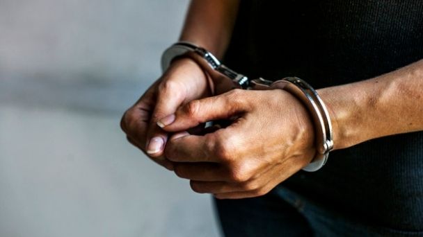 Condenan a 15 años de prisión a dos hombres que abusaron de un menor