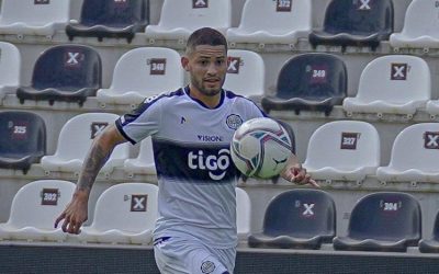 Castellano dice que indicación del DT fue salir a “esperar” y ver qué hacía el rival