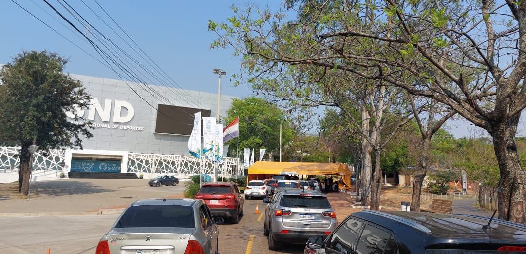 Prosigue vacunación anticovid este martes