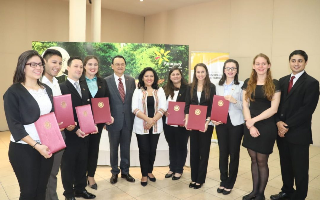 Capacitados en Taiwán lideran circuitos turísticos en diferentes ciudades