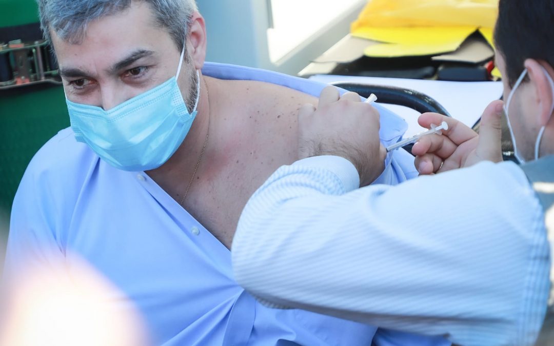 Abdo finaliza con esquema de vacunación anticovid