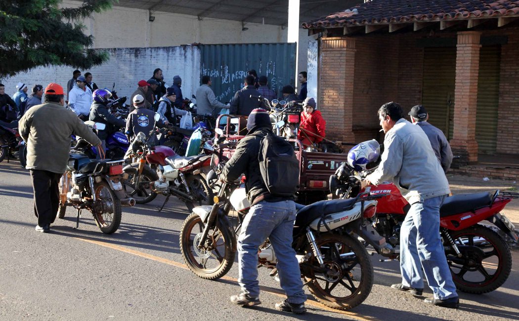 Plantean que sea obligatorio para motociclistas ir a escuela de conducción