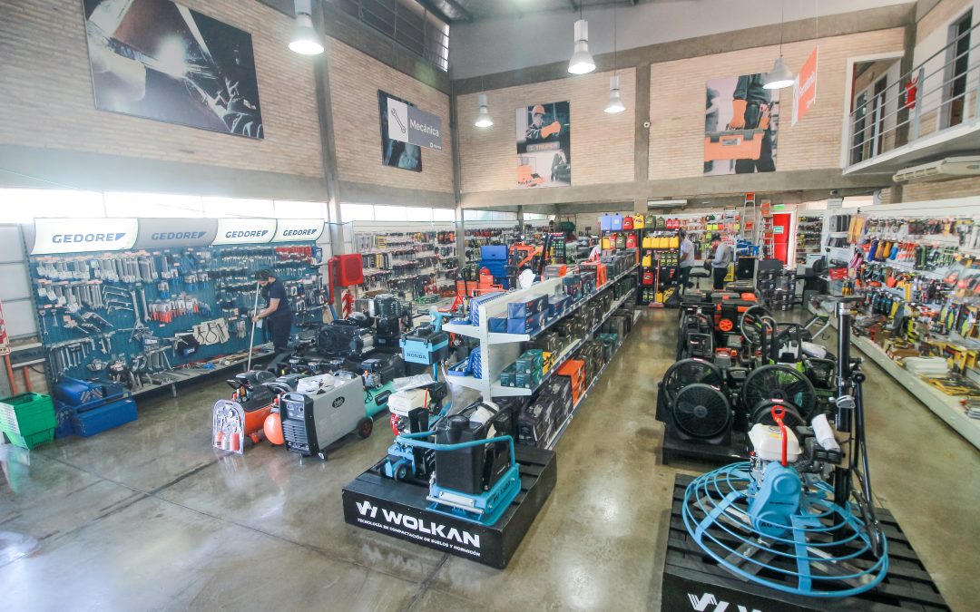 Con nueva imagen Petersen acompaña su plataforma de soluciones profesionales