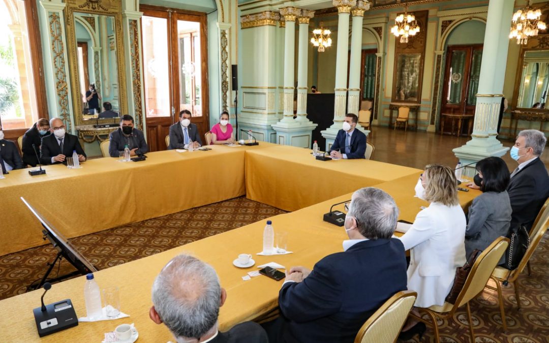 A fin de analizar el contexto de la pandemia, ministros y empresarios se reunieron