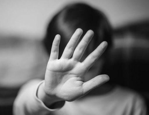 Condenan a 22 años de cárcel a un hombre por abusar de su hijo