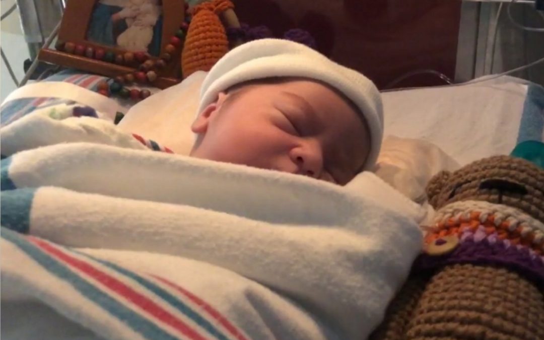 La pequeña Candela fue sometida a su primera cirugía y su familia pide oraciones