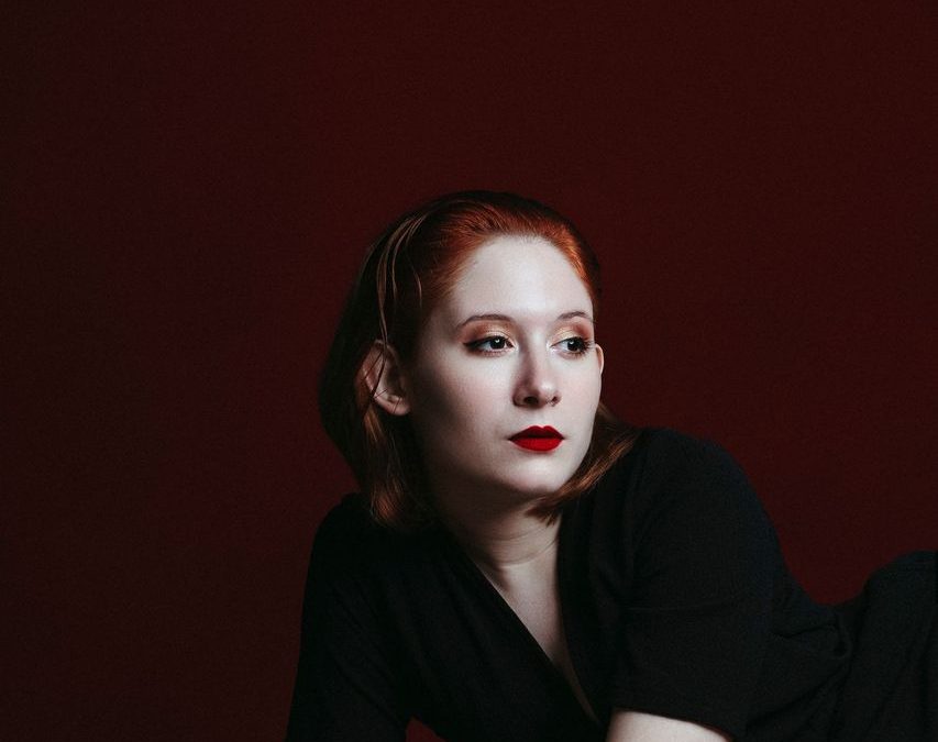 Sofía Barudi presentará hoy show acústico en el Café del Teatro