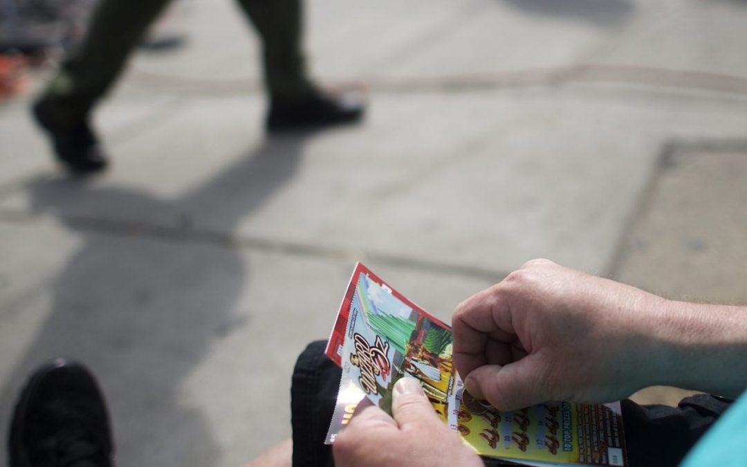 Por tercera vez en tres años, una mujer ganó USD 50 mil en la lotería en EE.UU