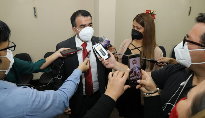 Mejora del gasto público se logra con reformas, sostiene Óscar Llamosas