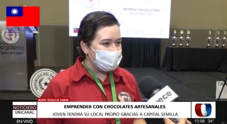 Emprendedora de chocolates artesanales recibe apoyo de Taiwán