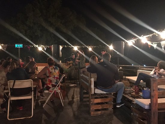 Locales nocturnos dan fuerza a campaña ‘No manejes ka’ure’