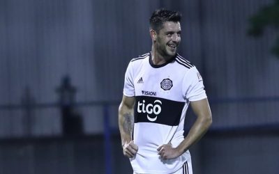 Tras acuerdo, Ale Silva seguirá en el Decano, confirman