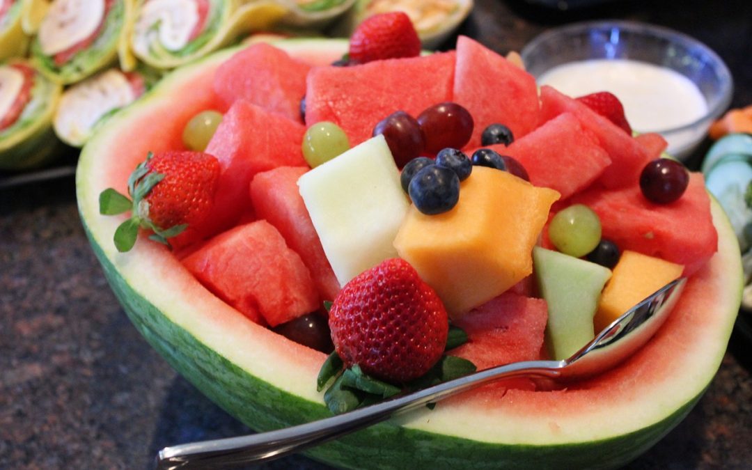 Consumir una fruta al día, gran desafío del verano