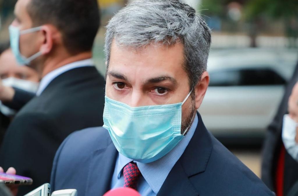 Abdo Benítez dio positivo al Covid-19 y permanece aislado