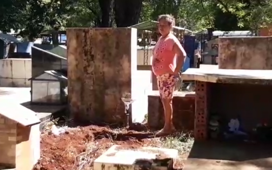 Pensó que su hijo había muerto, lo enterró y meses después apareció vivo