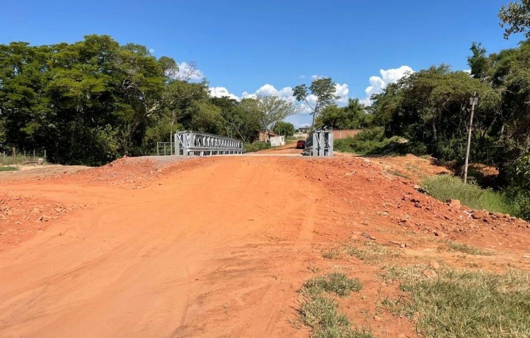 MOPC inauguró puente a beneficio de 50 mil capiateños