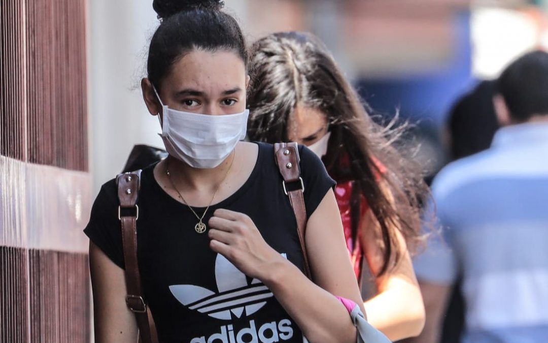 Por su bajo nivel de protección, Salud desaconseja usar tapaboca de tela