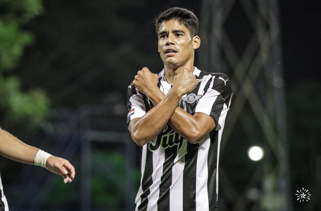 “Lorenzo quiere jugar por la Albirroja, le duele que no le hayan convocado”