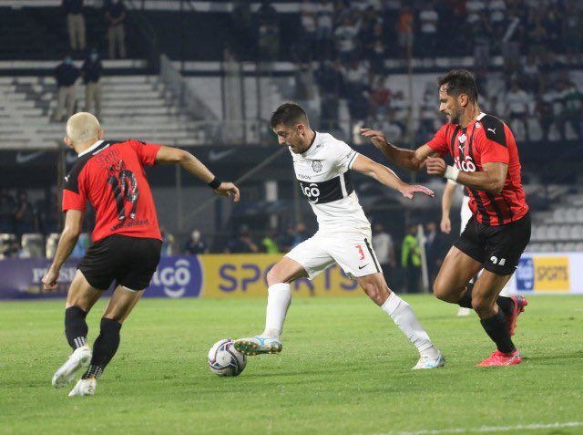 Olimpia y Libertad cerraron la fecha 3 con un candente empate en ‘El Bosque’