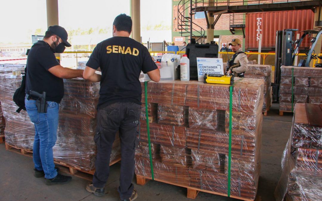 Incautan cocaína oculta en pisos de parquet en puerto de Villeta