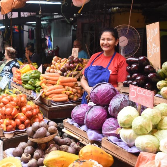 INE: el 54% de las mujeres paraguayas se encuentra trabajando