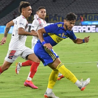 Óscar Romero debutó con el ‘pie derecho’ en Boca