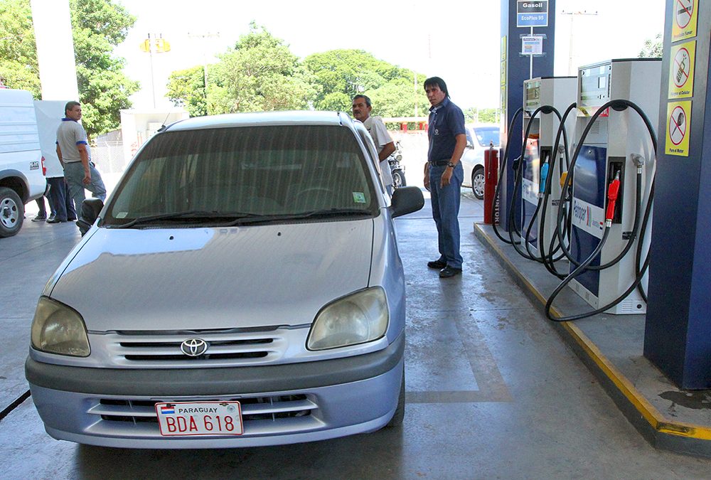 SET sobre combustible: “Me parece apresurada la suba del precio, hay bastante en stock”
