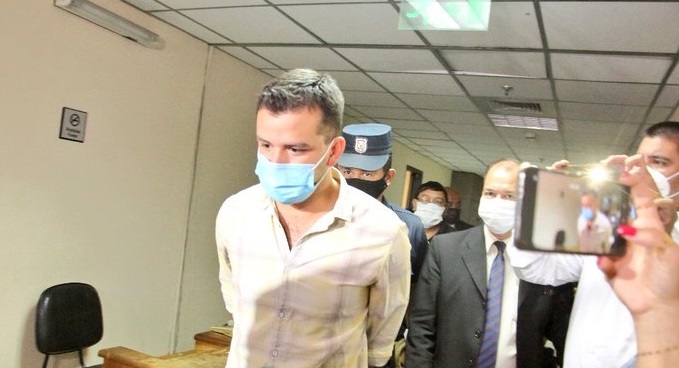 René Olmedo irá a Tacumbú por orden de juez, tras agresión a mujer con copa de vidrio