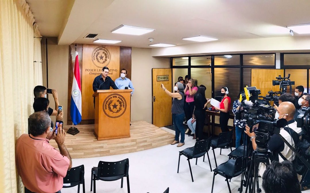 Cámara Alta: presentan proyecto para reducir precio de combustible