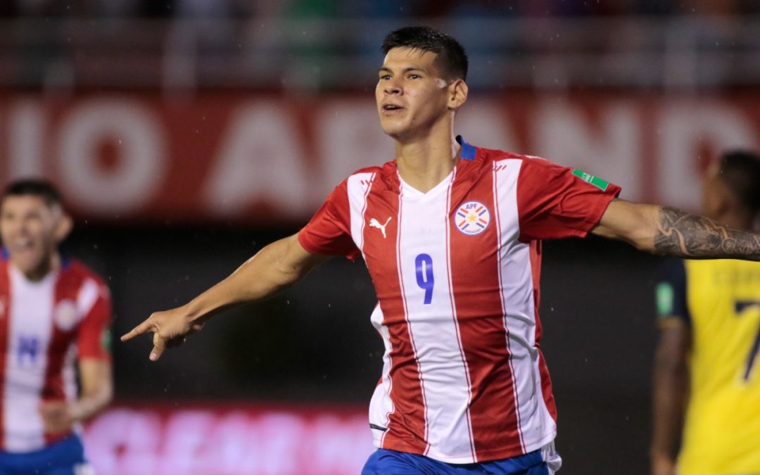 Eliminatorias: Paraguay volvió a marcar tras 7 partidos y ganó a Ecuador por 3-1