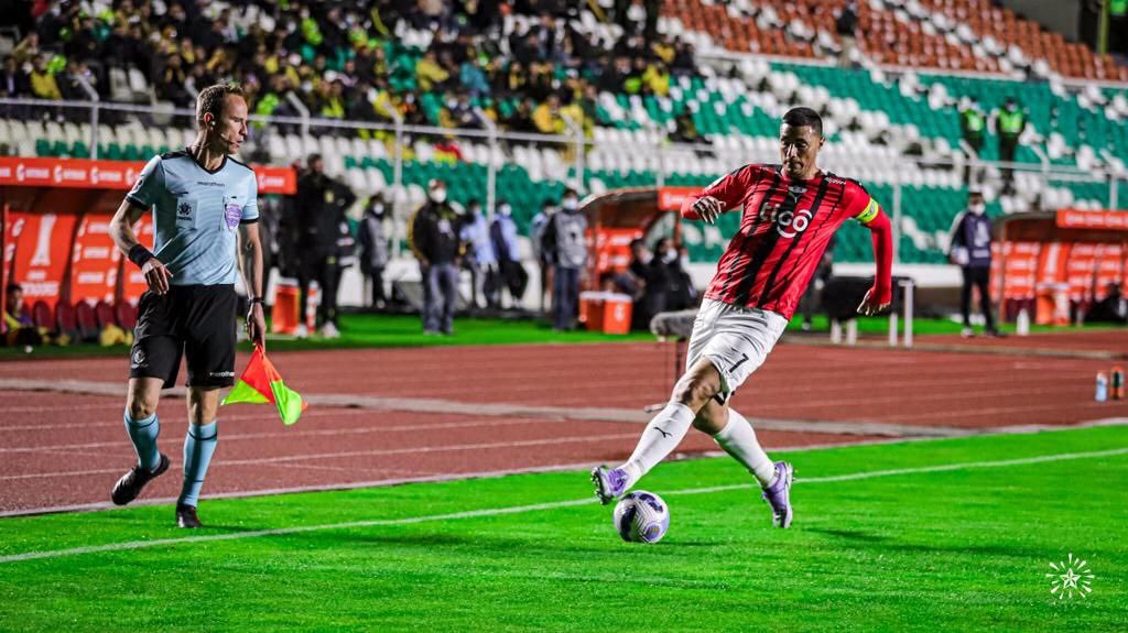 Libertad recoge un punto importante ante The Strongest en su debut por Libertadores