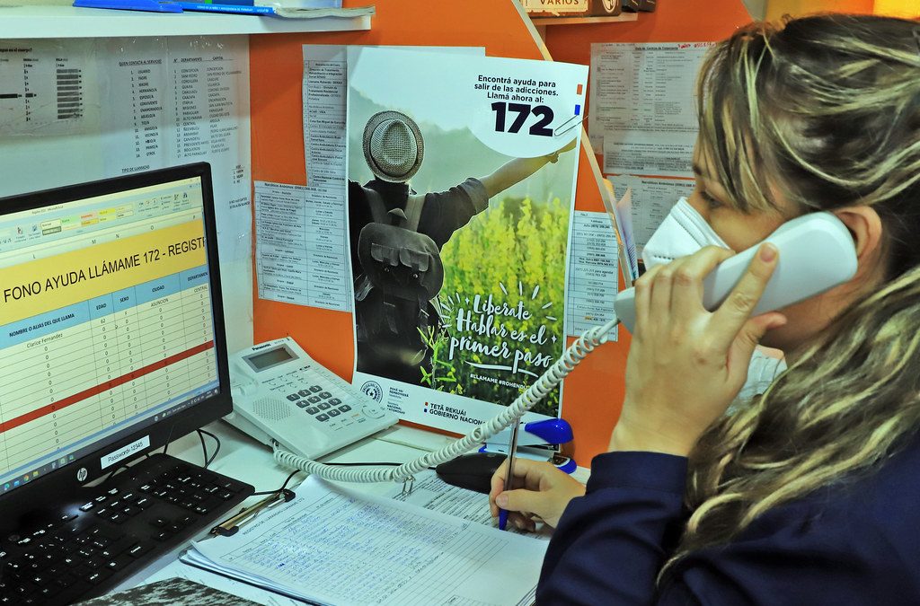 Línea de ayuda contra adicciones recibió más de 8.300 llamadas
