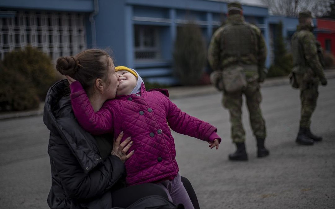 Reportan más de 150 niños muertos durante la guerra en Ucrania