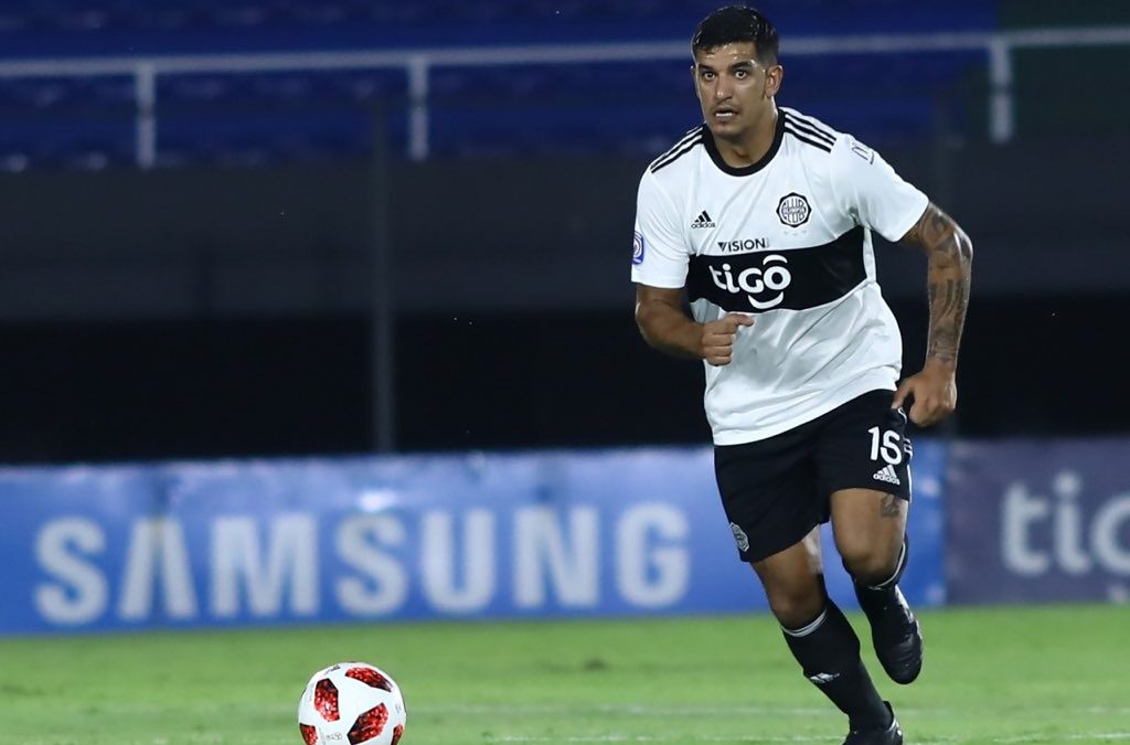 Nuevo embargo a Olimpia por millonaria deuda a Diego Polenta