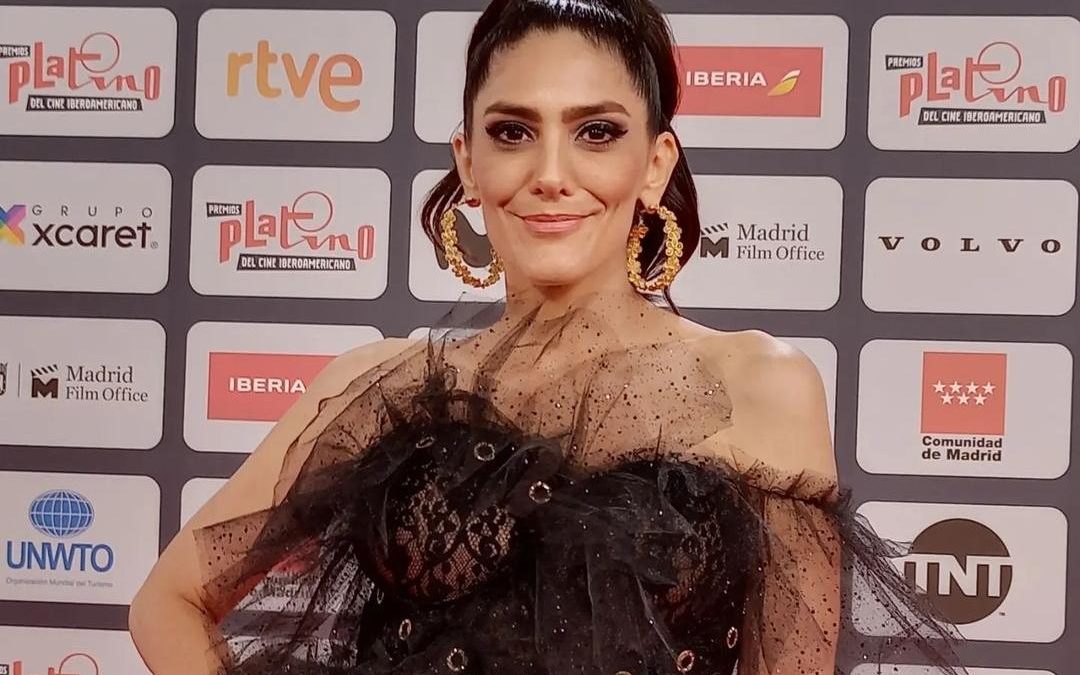 ¡Lu Sapena se lució en los Premios Platino en Madrid!