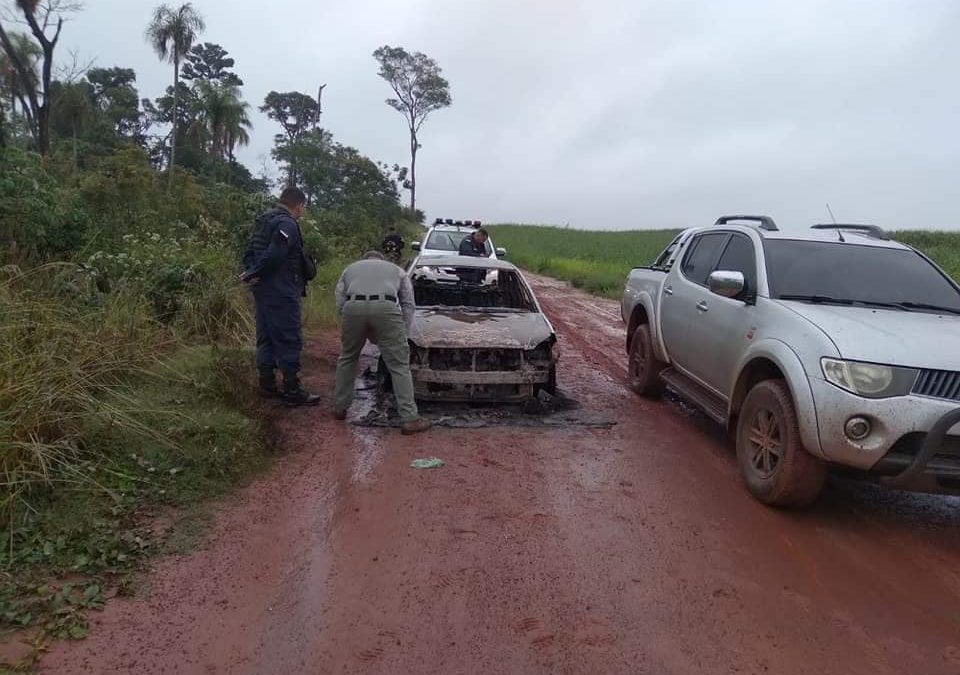 Hallan vehículo incinerado con dos cadáveres dentro en Yby Pytã