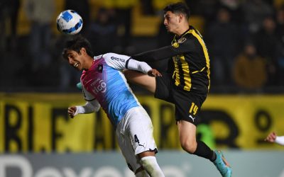 Cerro rescata valioso empate ante Peñarol en Uruguay