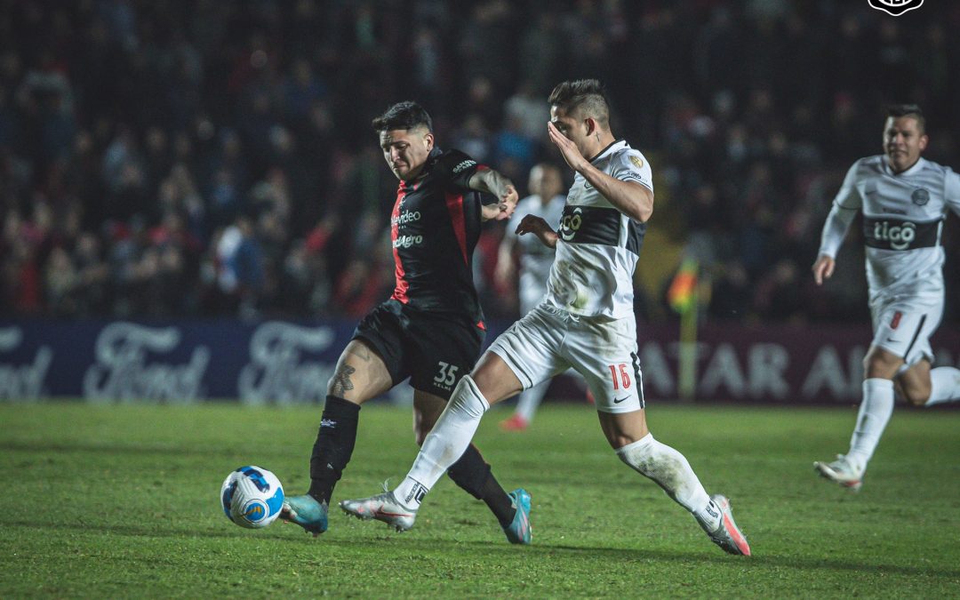 Libertadores: derrota del Decano en Santa Fe posiciona a Colón en Octavos