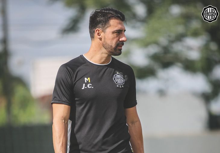 Julio César Cáceres: “estoy expectante a los jugadores que van a acoplarse al plantel”