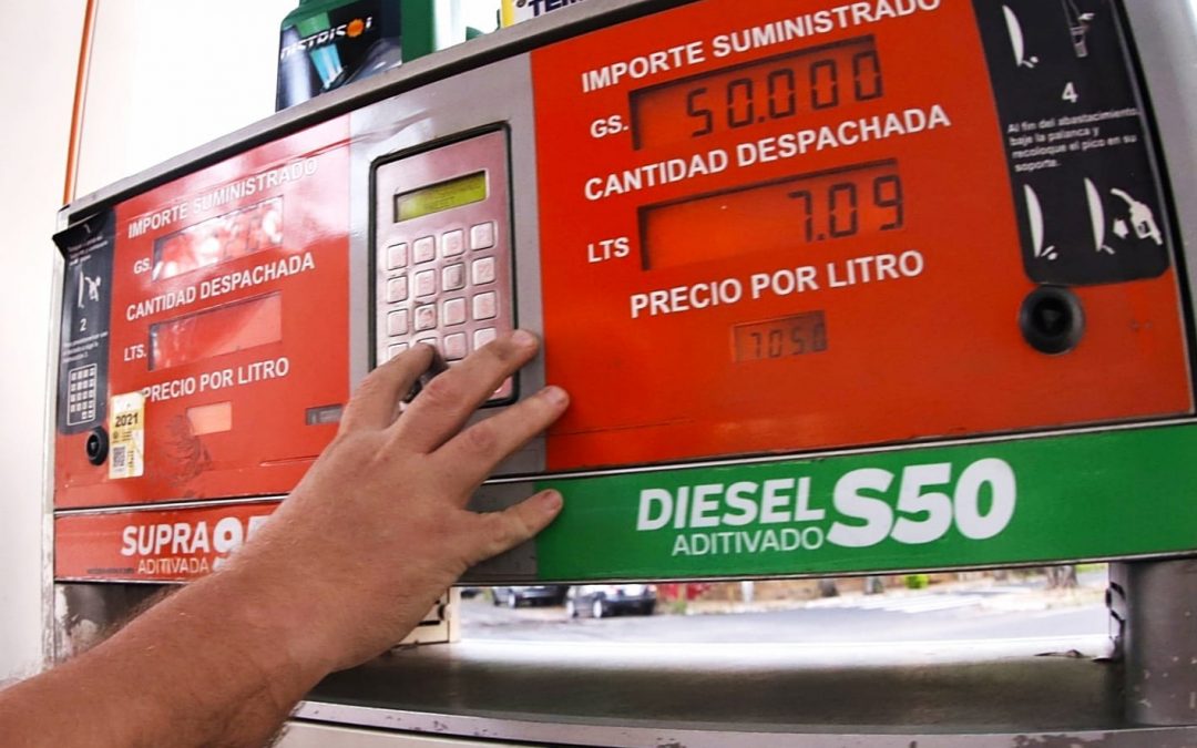 Emblemas privados anuncian suba del combustible desde mañana