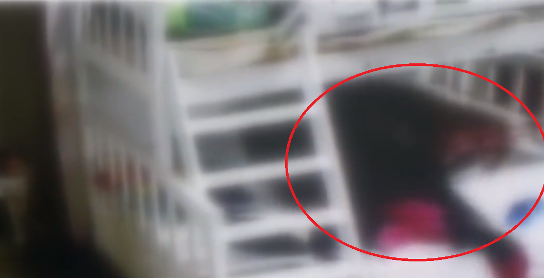 Niño de 4 años pidió “socorro”, pero niñera lo maltrató y fue denunciada