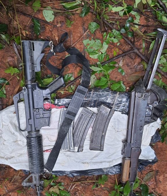 Comitiva fiscal y policial recuperan armas de oficiales asesinados en ex Puentesiño