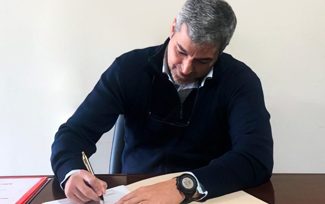 Mario Abdo se candidatará a la presidencia del Partido Colorado