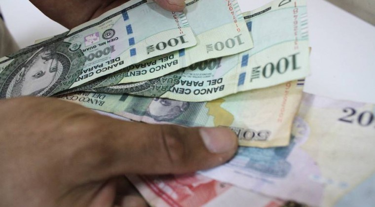 Poder Ejecutivo oficializa reajuste del salario mínimo