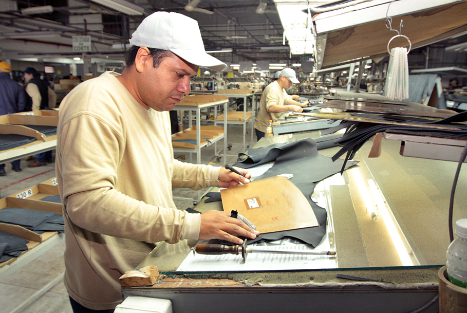 Empleo: empresas excluyen a mayores de 45 años, lamentan