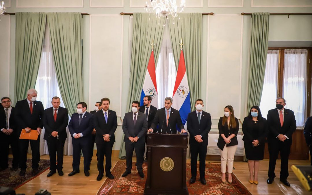 Reducción de impuestos y ampliación de programas sociales para mitigar crisis económica