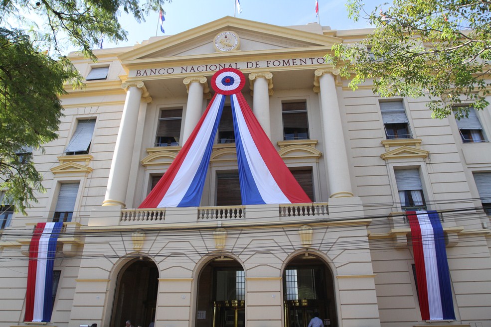 Cierre de cuentas de Tabesa en BNF es persecución política, aseveran
