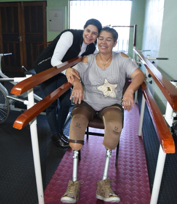 15 personas son beneficiadas con prótesis a través de programa impulsado por Itaipu